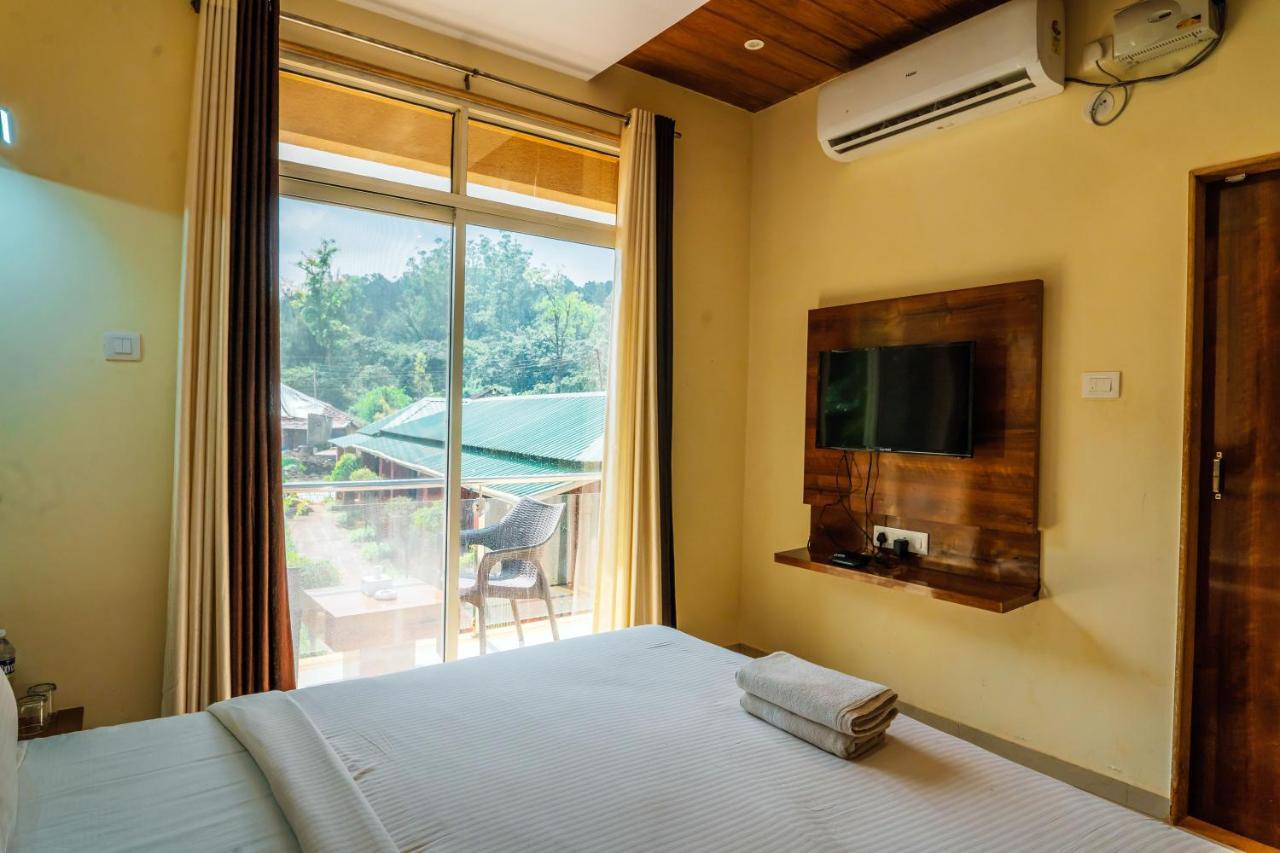 Hotel The Oak Woods Mahābaleshwar Exterior foto
